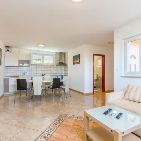 Apartment Ricardo Medulin